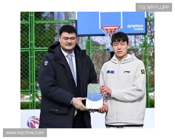 媒体人分析姚明与杨瀚森潜力差异G联盟锻炼或助其更快成长